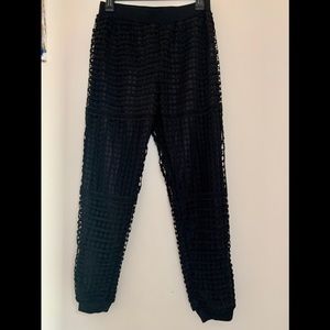 Black relaxed pants